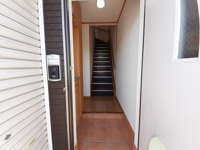 【玄関】 | ゴールド・クレストⅠ