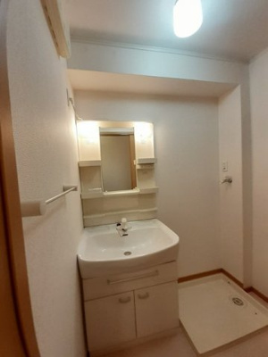 【洗面所】 | キャトル・セゾンⅡ