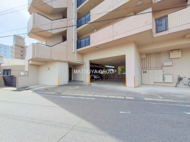 【駐車場】の画像