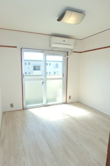 【居間・リビング】 | 金剛第三住宅・213棟（収益物件）