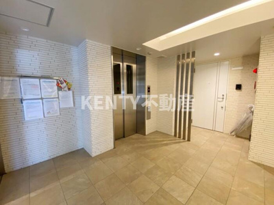 【ロビー】 | ＣＯＵＲＴ　ＢＲＥＥＺＥ　多摩川 | ロビー