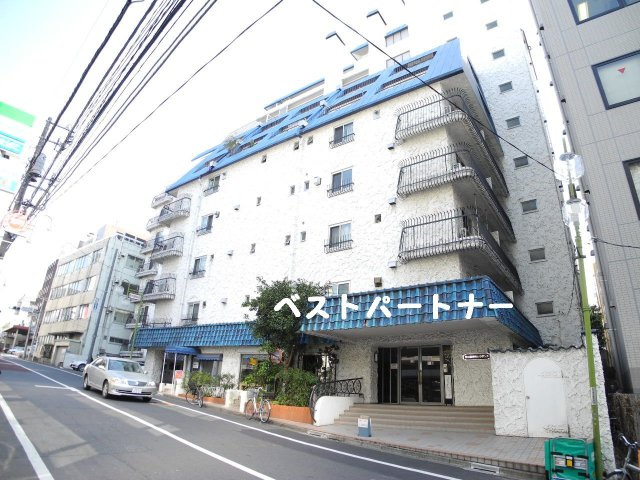 秀和番衆町レジデンスの外観