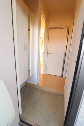 エフハウスの玄関