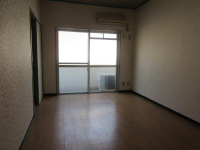 サンハイム島谷の居間・リビング|洋室