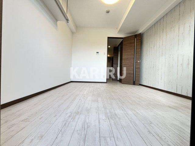 ウインズコート都島の居間・リビング|こちらのリビングで趣味の時間をお楽しみください