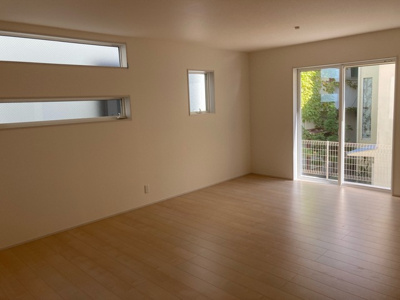 【居間・リビング】 | リーブルガーデン神戸市中央区熊内町 | リビングダイニング