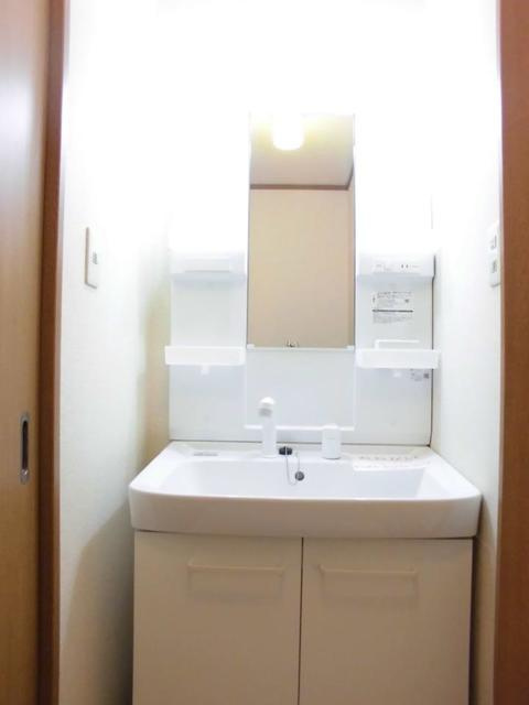 南小畑１丁目店舗付アパートＡの洗面所|洗面所