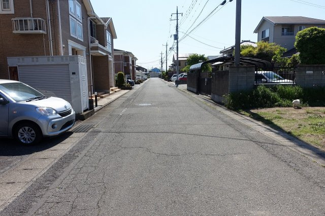 高崎市福島町　売地の前面道路含む現地写真|南側道路を東から西方向