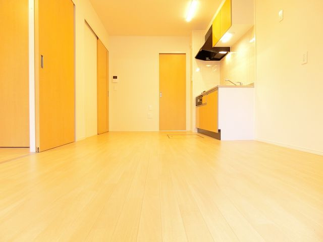 メゾンドソレイユの居間・リビング