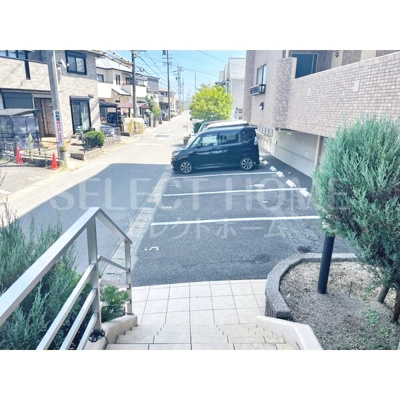 【駐車場】 | Ｊｏｉｅ　Ｍ　ｄｅｕｘ | 駐車場があるので、車を買う予定の方も安心です