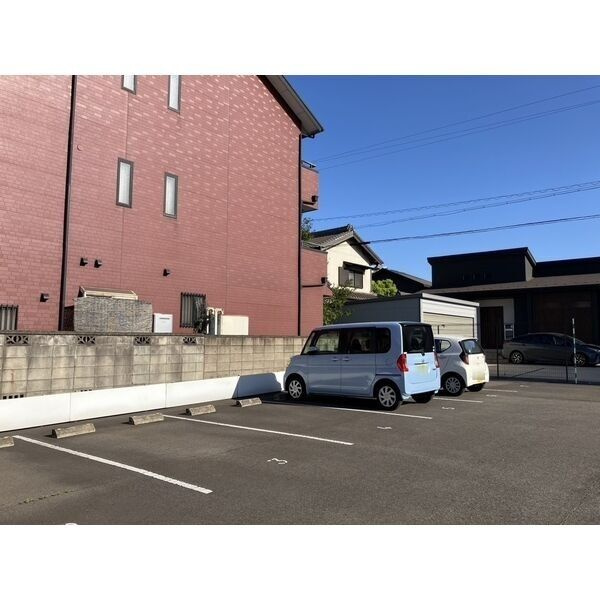 	SYビルの駐車場