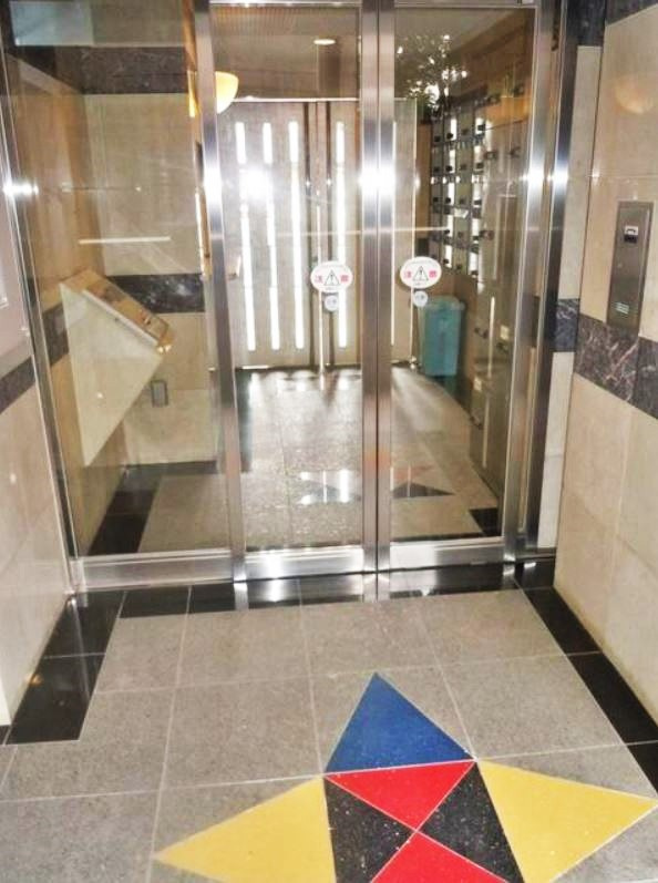 パークウェル荻窪のエントランス