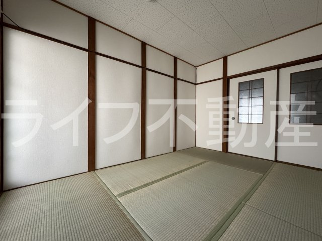 八戸ノ里文化Ⅱの居間・リビング|こちらの居間で趣味の時間をお楽しみください