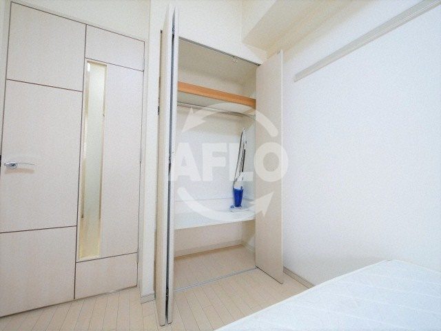 プレサンス本町プライムの収納|プレサンス本町プライム　クローゼット