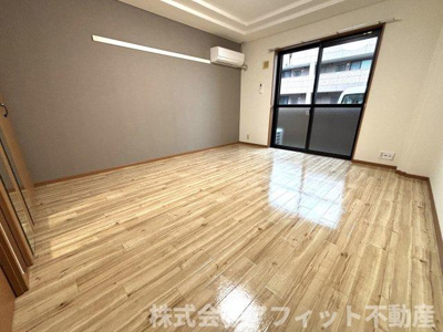 【居間・リビング】 | アルファルド | 洋室9.1帖