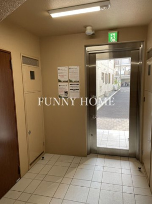 【ロビー】 | ウェルスクエアイズム三軒茶屋ＳＯＵＴＨ