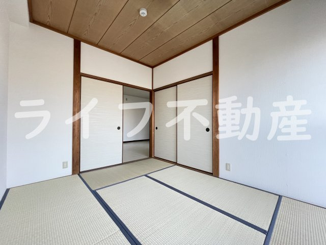 第二シャトー新町の和室|日本らしい落ち着いた雰囲気の和室です