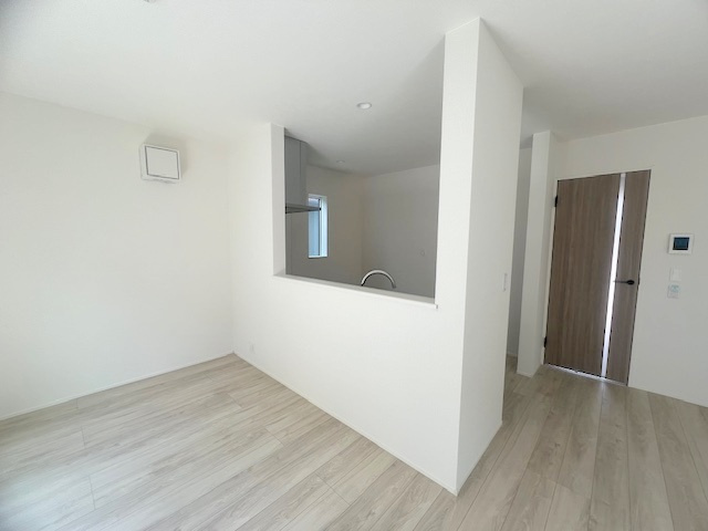 茅ヶ崎市松が丘1丁目　新築戸建　1号棟のキッチン|カウンターキッチン◇◇