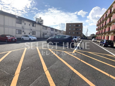 【駐車場】 | エキスパートヴィラ | 駐車場完備です