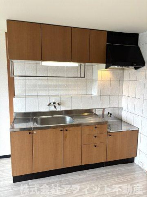 【キッチン】 | サンフォレスト曙 | 吊戸棚付きキッチン