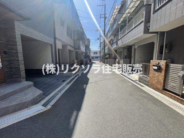 音羽町　中古一戸建ての前面道路含む現地写真|■物件内覧・資金計画相談・住宅ローン相談、リフォーム相談、お問合せ受付中■
※当日・翌日のご内覧、ご相談はお電話でのお問合せがスムーズです！