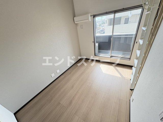 SOUTH-GARAGEの居間・リビング|高崎、前橋のお部屋探しはエンドスケープまで！お客様の理想お聞かせ下さい♪