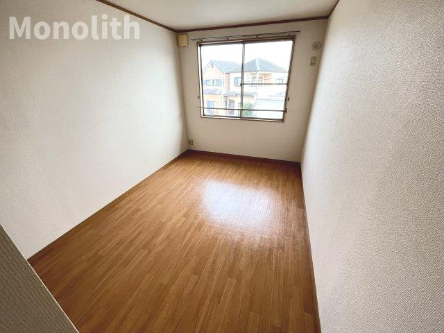 クレール琴山の洋室