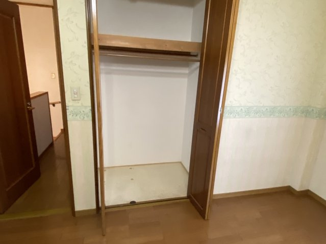 西条市船屋　中古住宅の収納|洋室収納スペースです！