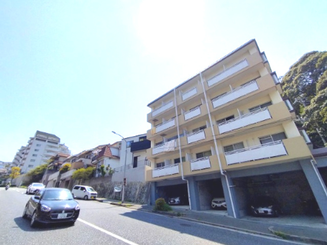 神戸市須磨区白川台５丁目の賃貸マンションの外観