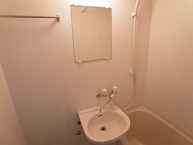 神戸市須磨区白川台５丁目の賃貸マンションの洗面所|洗面台