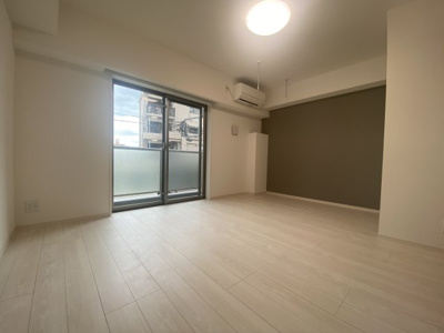 【洋室】 | レオーネ志村坂上