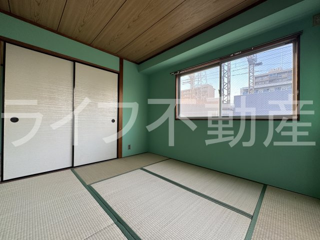 ハイネスト八戸ノ里の居間・リビング|ゆったりとした居間です