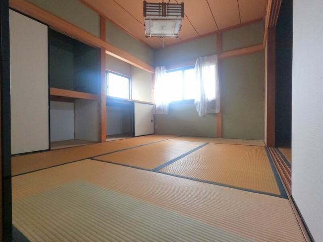 高知市薊野西町２丁目　中古一戸建ての和室|和室、ちょっとしたくつろぎスペースにいかがでしょうか