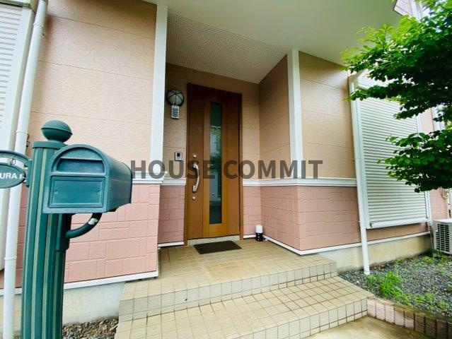 八街市大関　中古戸建のエントランス