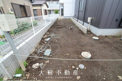 【駐車場】 | 海老名市勝瀬　新築戸建て　全2棟【仲介手数料無料】 | ※外構はこれからになります（令和7年6月中旬現在）