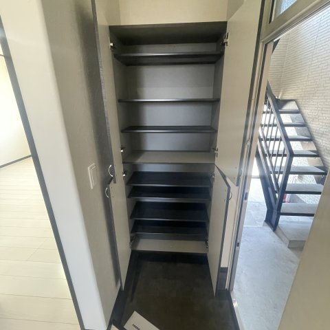Ｒｅｓｉｄｅｎｃｅ　ＷＡＳＨＩＢＥＴＳＵの収納