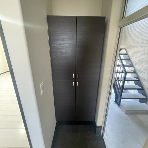 Ｒｅｓｉｄｅｎｃｅ　ＷＡＳＨＩＢＥＴＳＵの玄関
