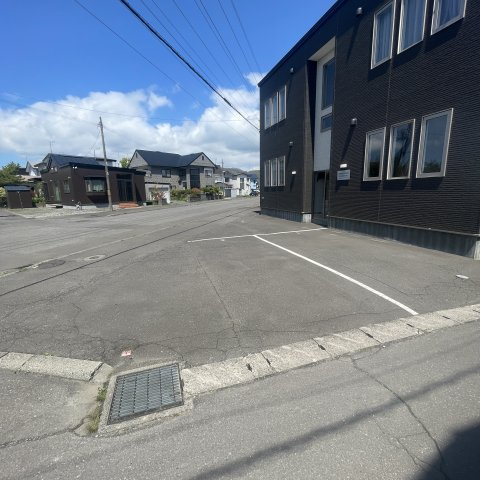 Ｒｅｓｉｄｅｎｃｅ　ＷＡＳＨＩＢＥＴＳＵの駐車場