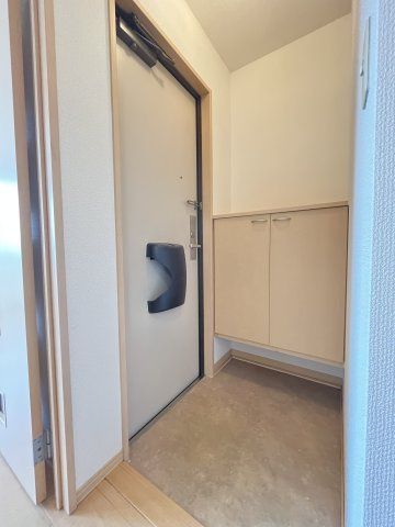 パルファンローズの玄関