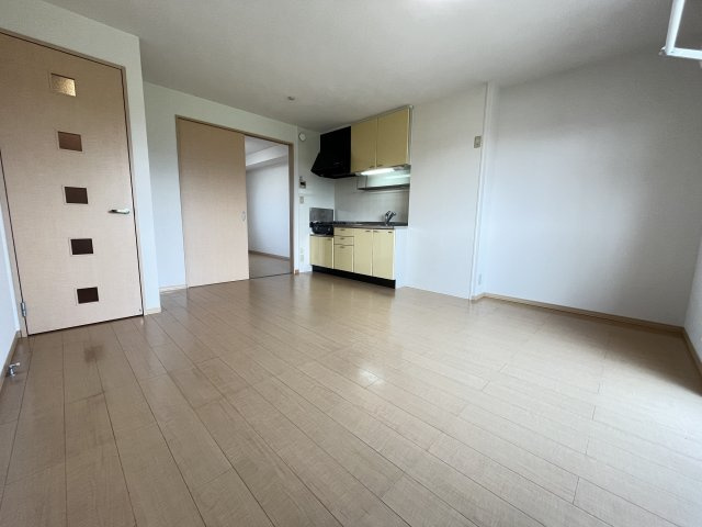 パルファンローズの居間・リビング