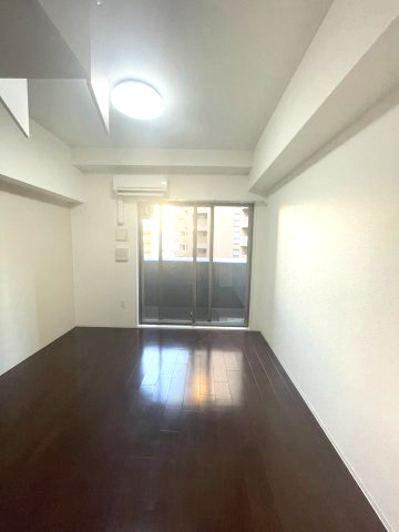 SERENiTE北浜の洋室|イメージとして他号室の部屋写真を表示しています