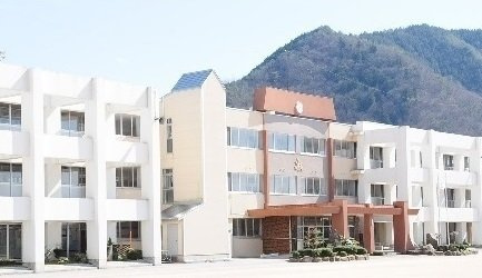 サクラの周辺|安芸高田市立吉田中学校まで650m