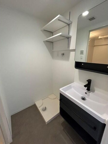 セレニテ江坂グランデの洗面所