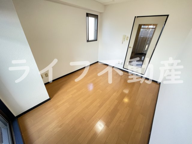 パークモダン高井田の居間・リビング|こちらの居間で趣味の時間をお楽しみください