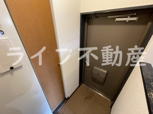 パークモダン高井田の玄関|落ち着いた玄関です