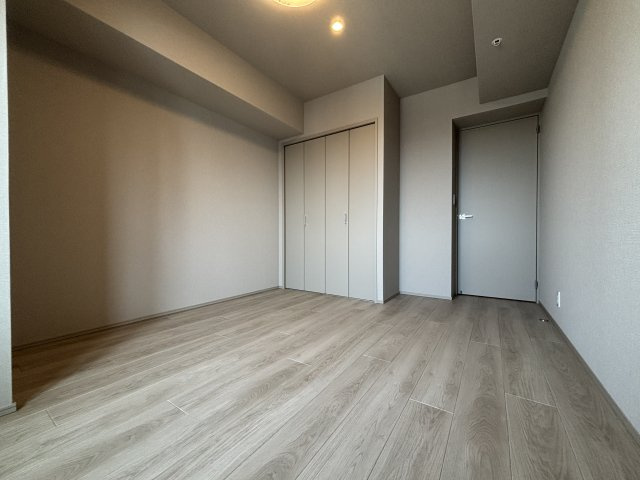 ローレルタワー梅田の洋室