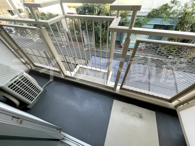 メゾン朝日八戸ノ里のバルコニー|開放的で明るい空間を演出してくれるバルコニーです