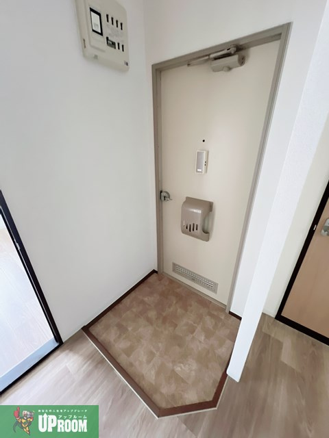 フローレス大野の玄関