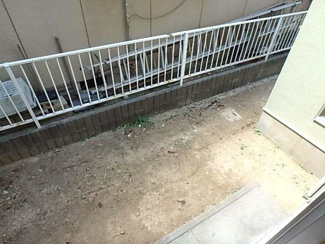 CASA VERTE 西明石のバルコニー|専用庭