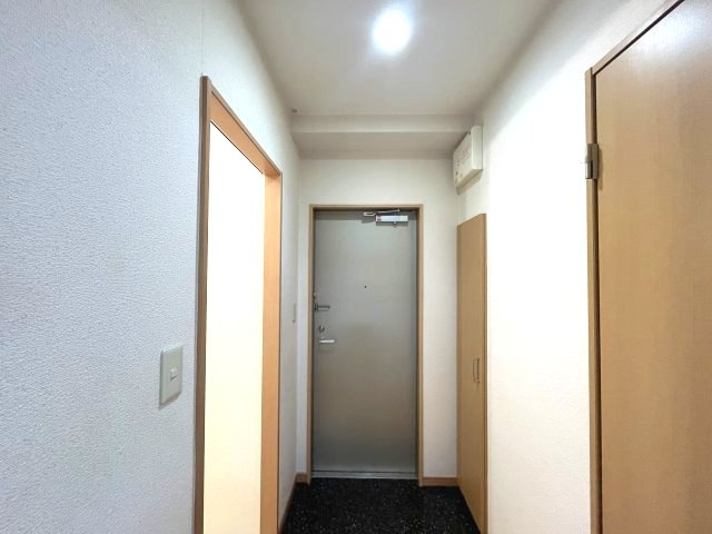 アンプルール　フェールGland・Mobの玄関